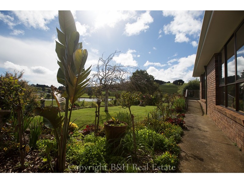 11864 Bass Highway, West Ulverstone TAS 7315