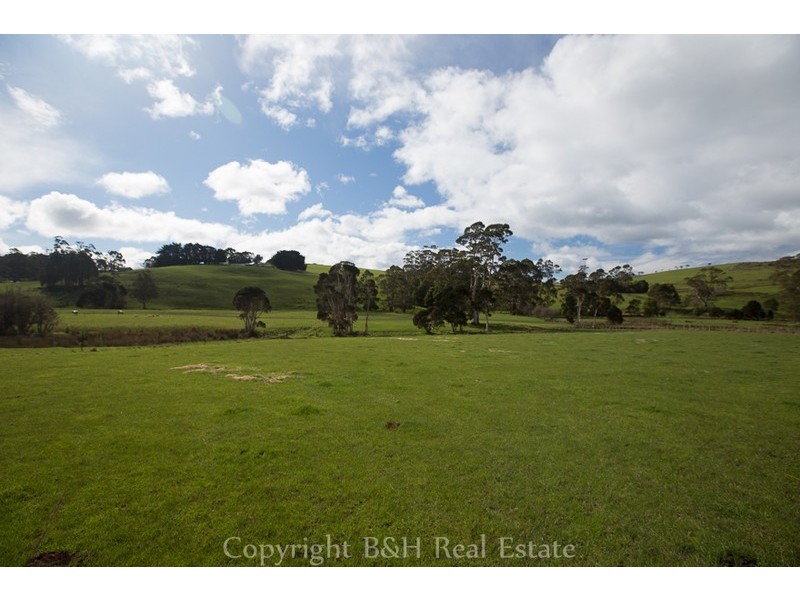 11864 Bass Highway, West Ulverstone TAS 7315