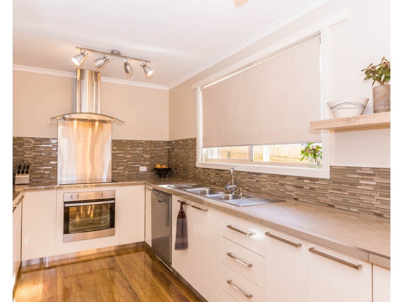 9 Kenelm Avenue, Sisters Beach TAS 7321