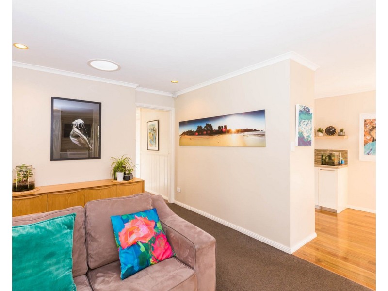 9 Kenelm Avenue, Sisters Beach TAS 7321