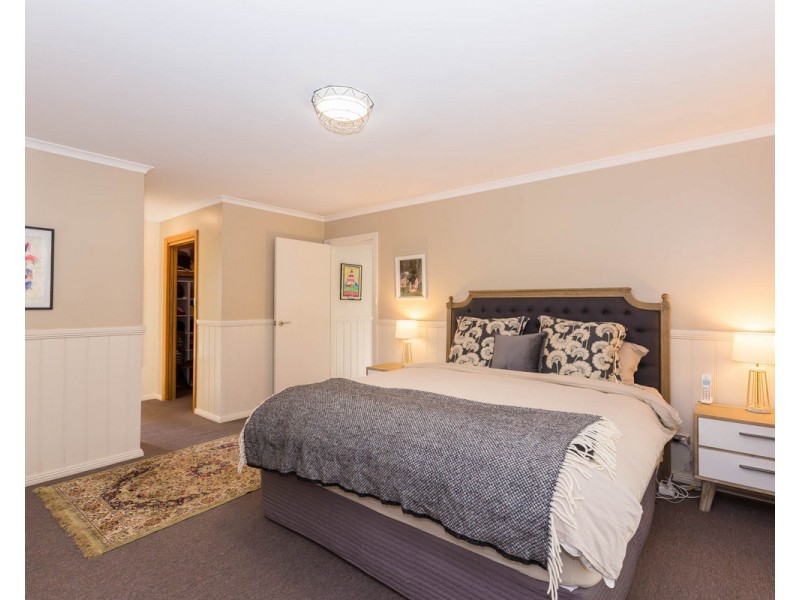 9 Kenelm Avenue, Sisters Beach TAS 7321