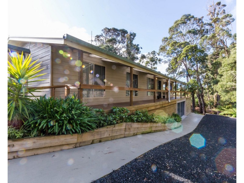9 Kenelm Avenue, Sisters Beach TAS 7321