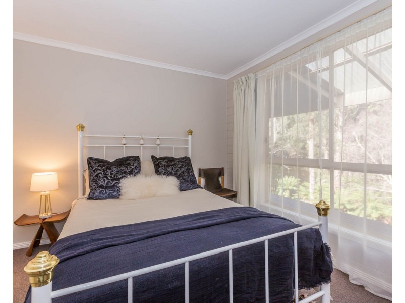 9 Kenelm Avenue, Sisters Beach TAS 7321