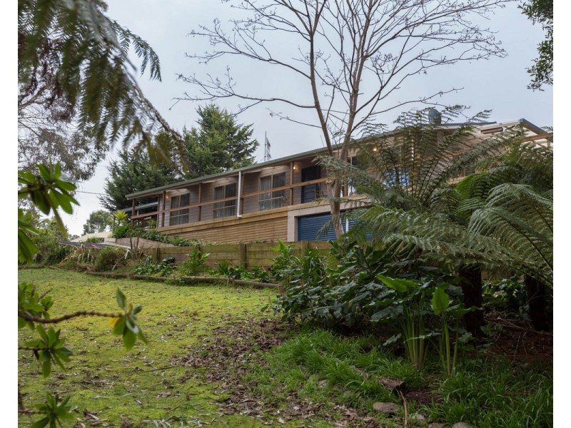 9 Kenelm Avenue, Sisters Beach TAS 7321