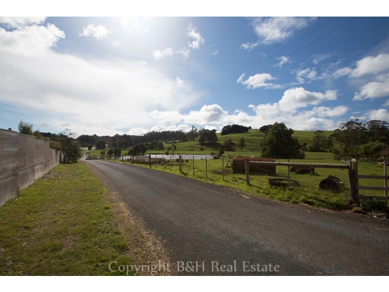 11864 Bass Highway, West Ulverstone TAS 7315