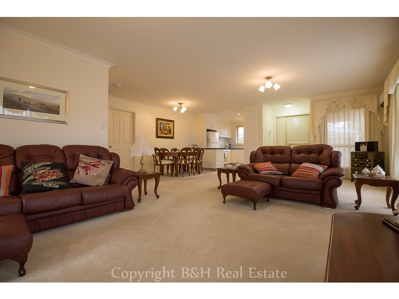 31-35 South Road, West Ulverstone TAS 7315