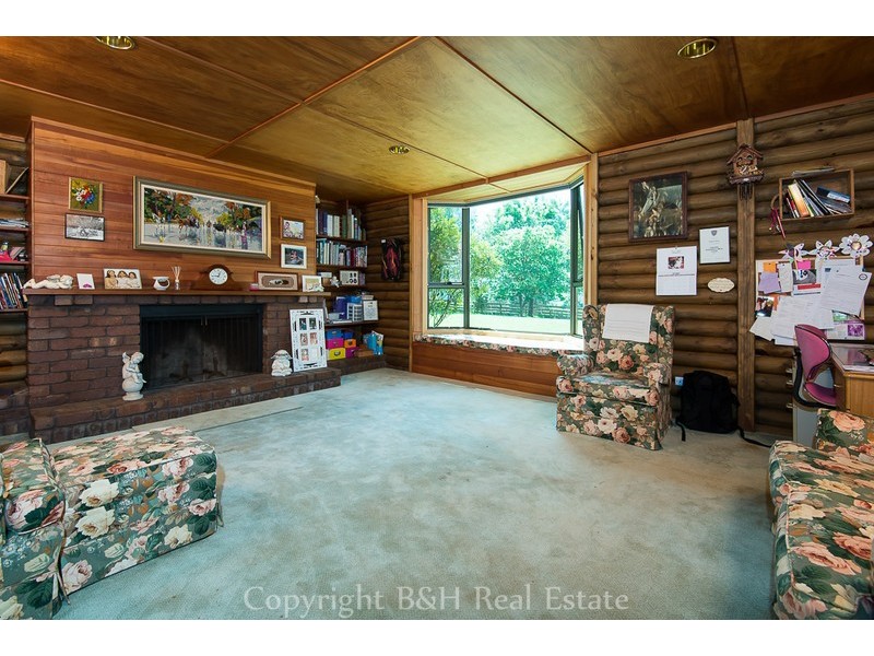 297 Preolenna Road, Flowerdale TAS 7325