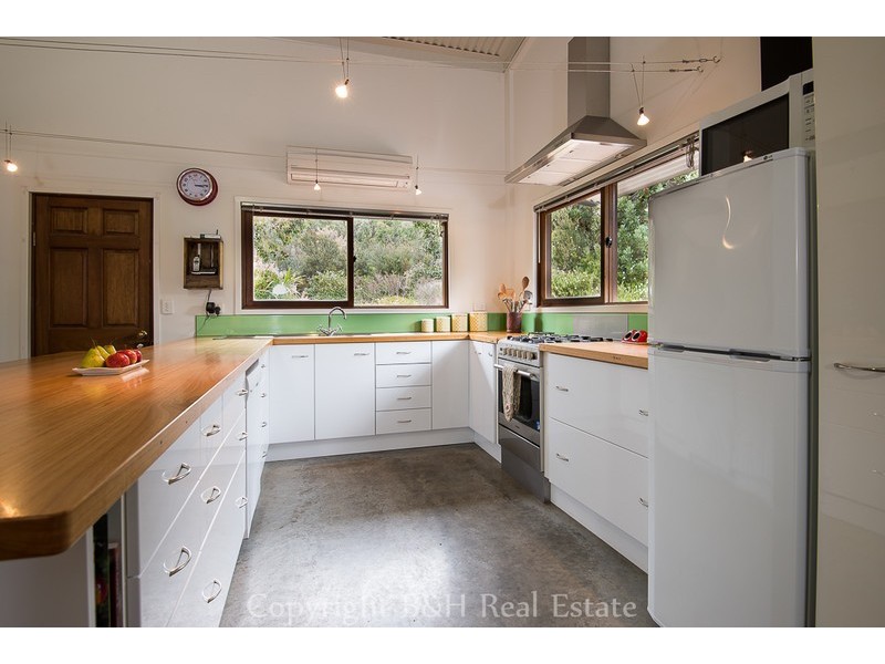 33a Banksia Ave, Sisters Beach TAS 7321