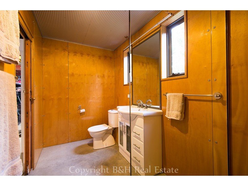 33a Banksia Ave, Sisters Beach TAS 7321