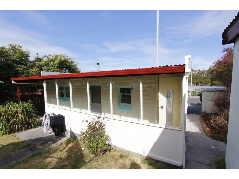 12 Paraka Street, Parklands TAS 7320