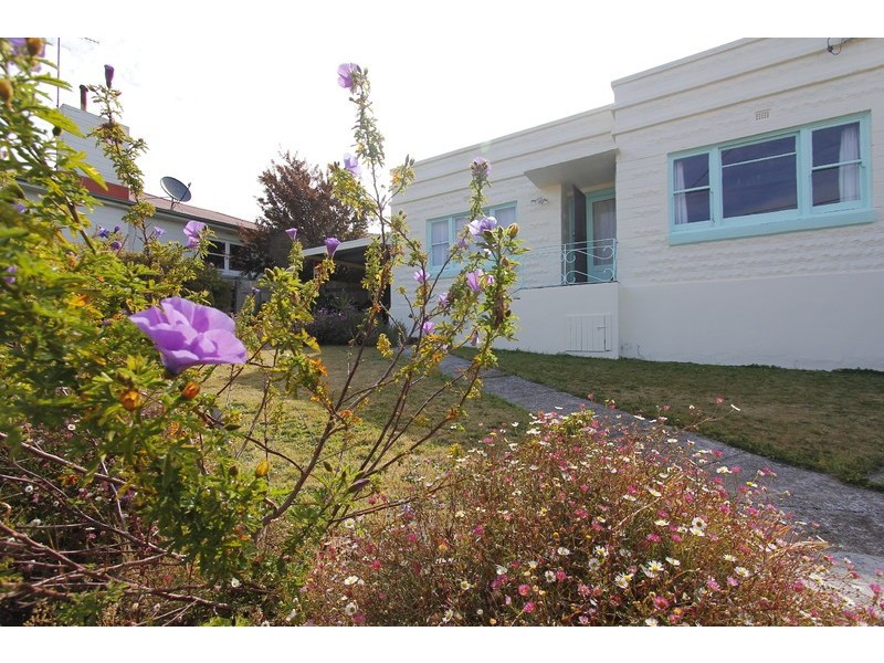 12 Paraka Street, Parklands TAS 7320