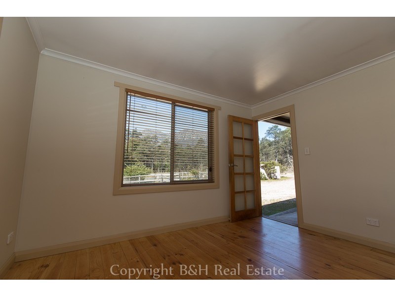 32 Wellington Road, Gowrie Park TAS 7306