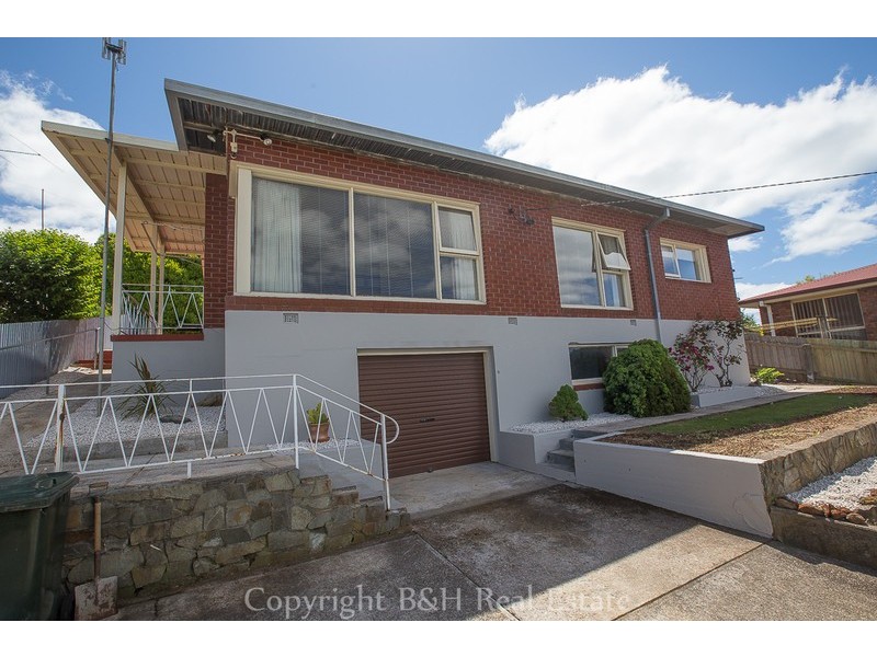 4 McGrath Street, Upper Burnie TAS 7320