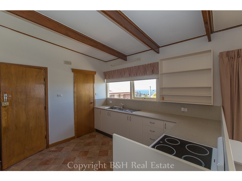 4 McGrath Street, Upper Burnie TAS 7320