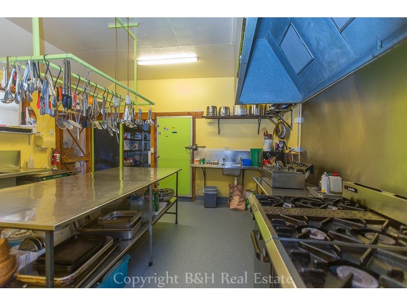 32 Wellington Road, Gowrie Park TAS 7306