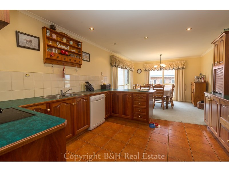 15 Port Road, Wynyard TAS 7325