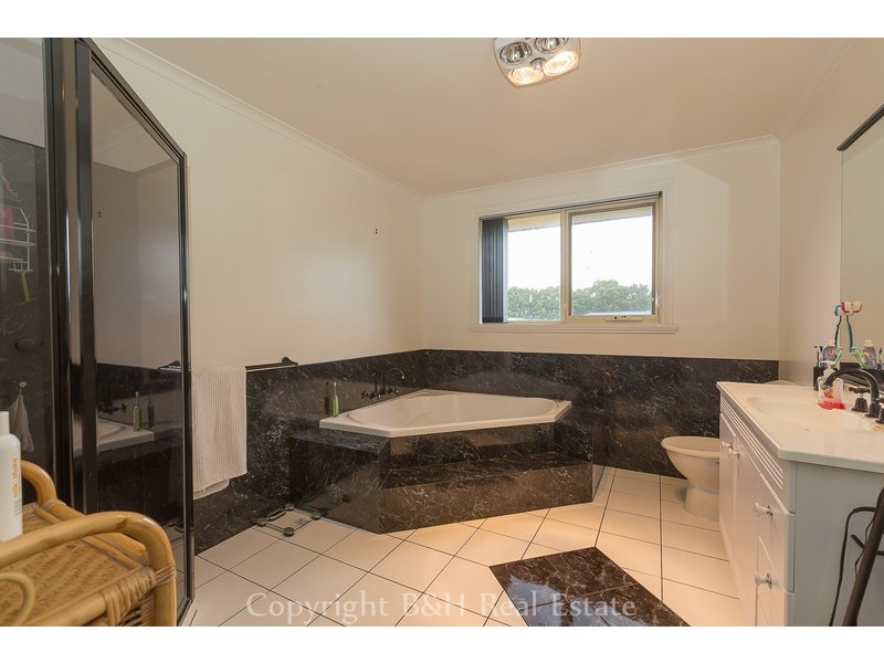 15 Port Road, Wynyard TAS 7325