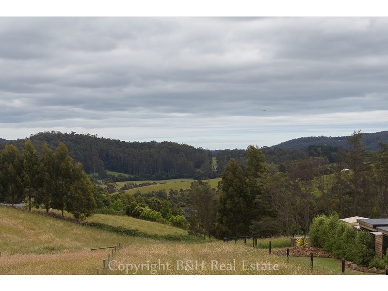 8 Truro Place, Acacia Hills TAS 7306