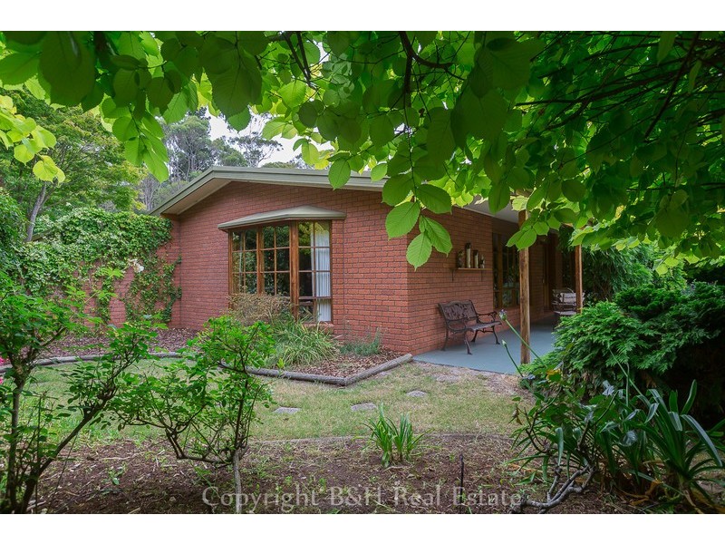 2 Russell Street, Leith TAS 7315