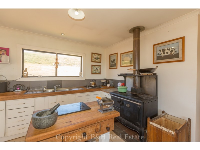 654 Spellmans Road, Wilmot TAS 7310