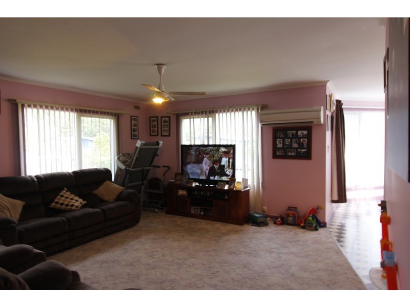 9 Howard Street, Rosebery TAS 7470