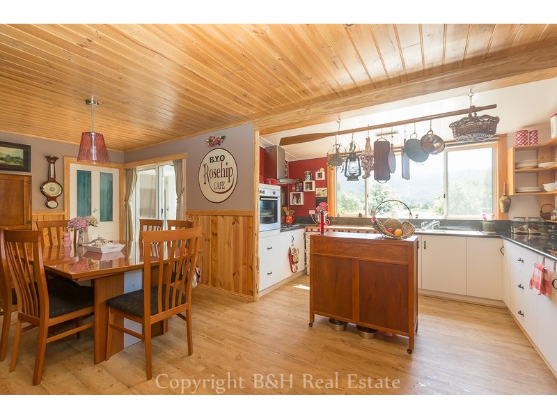 1484 Gunns Plains Road, Gunns Plains TAS 7315