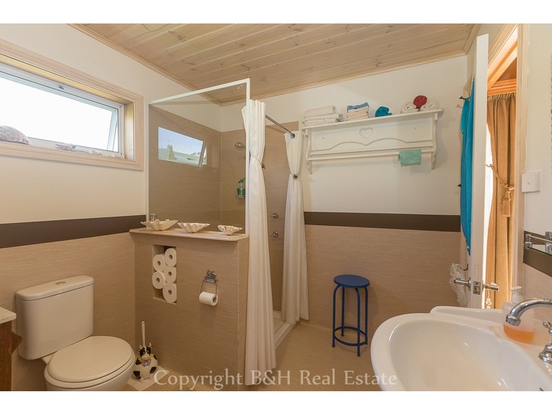1484 Gunns Plains Road, Gunns Plains TAS 7315