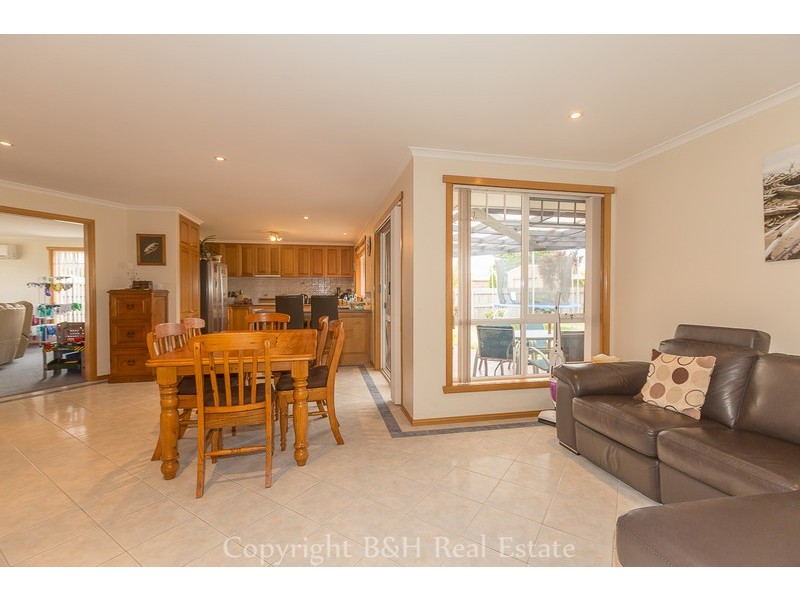 14 Arcadia Av, Turners Beach TAS 7315