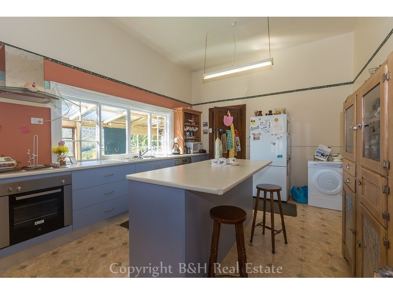 459 Pine Road, Penguin TAS 7316