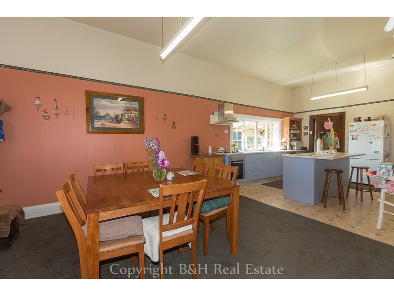 459 Pine Road, Penguin TAS 7316