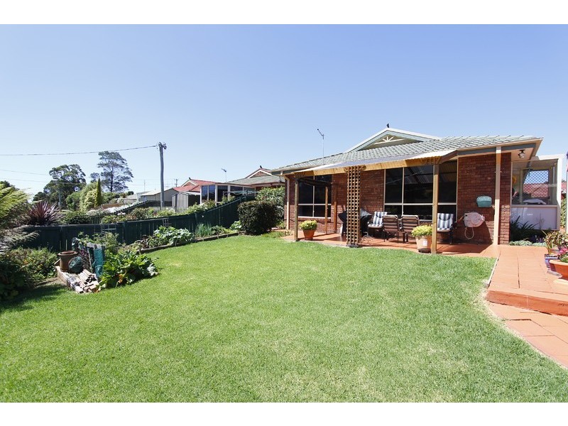 10/3 Hayward Street, Penguin TAS 7316