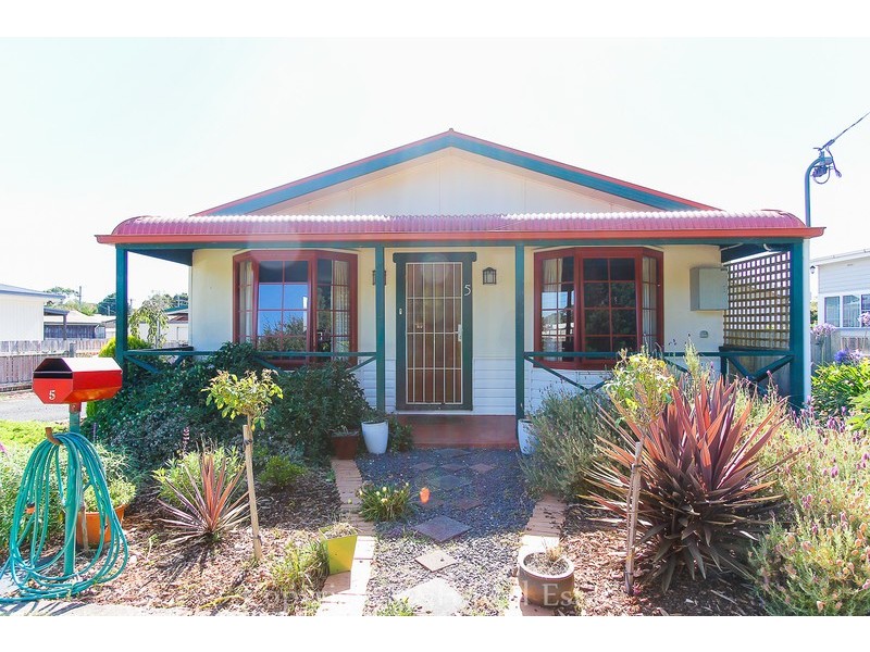 5 Kingsmill Street, Wynyard TAS 7325