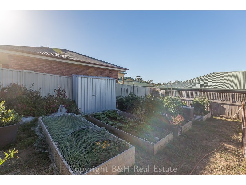 12 St Andrews Drive, Devonport TAS 7310