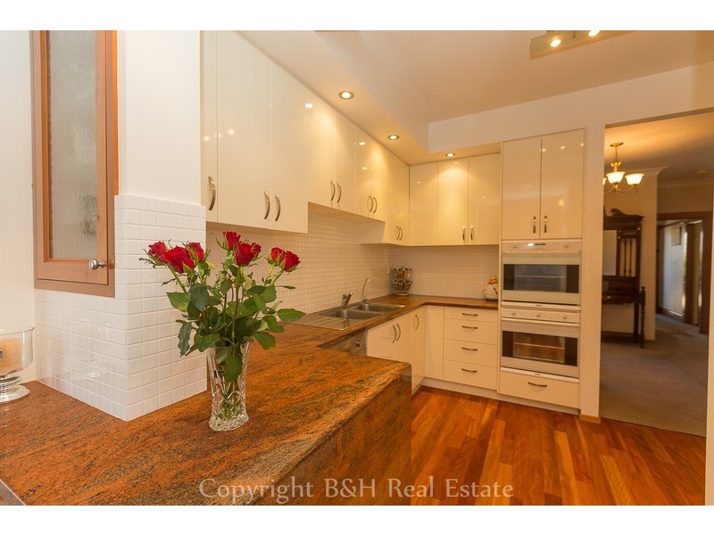 6 Duke Street, Upper Burnie TAS 7320
