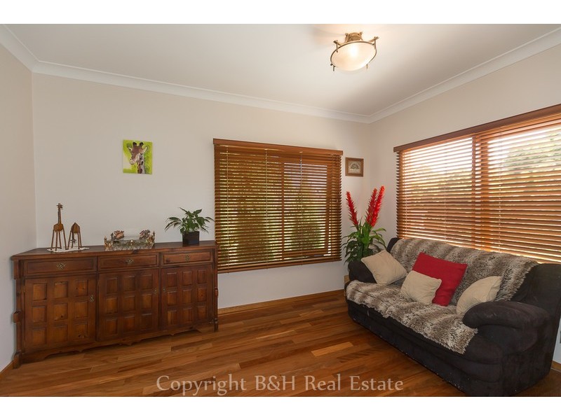 6 Duke Street, Upper Burnie TAS 7320
