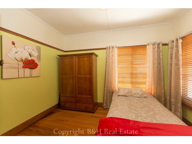 6 Duke Street, Upper Burnie TAS 7320