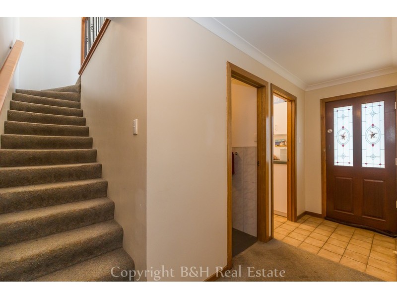 6 Duke Street, Upper Burnie TAS 7320