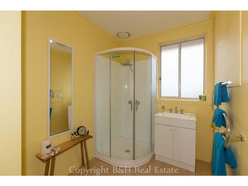 17 Clarke Street, Ulverstone TAS 7315