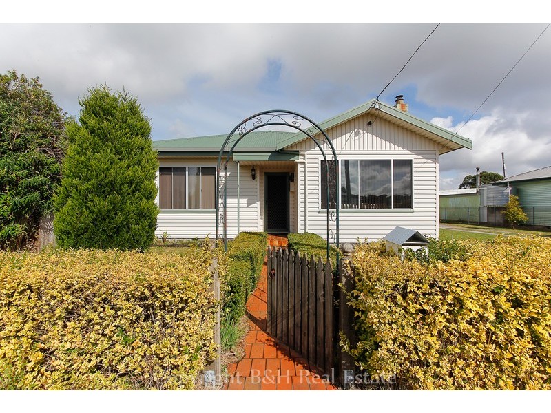 10 Hellyer Street, Smithton TAS 7330