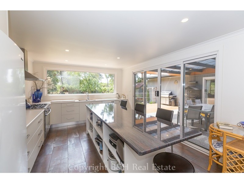 11 Bridge Street, Sisters Beach TAS 7321