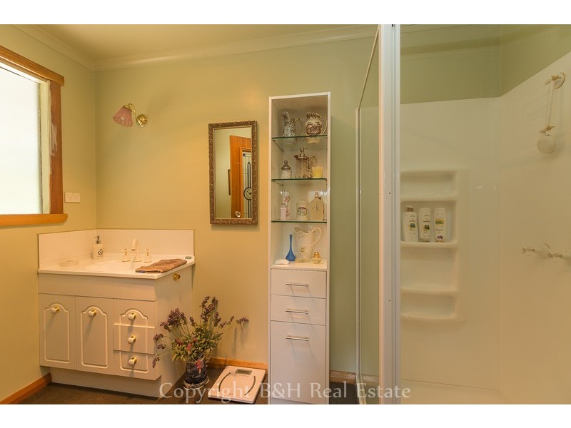 11 Bridge Street, Sisters Beach TAS 7321