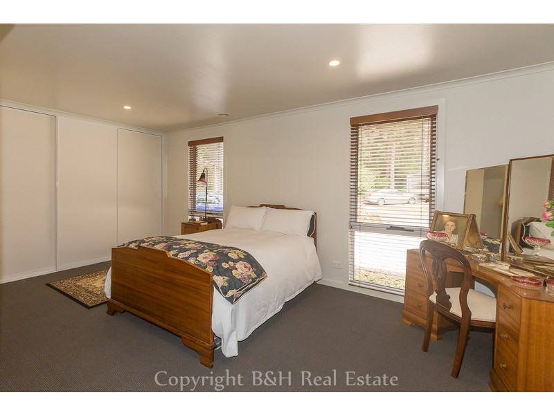 11 Bridge Street, Sisters Beach TAS 7321