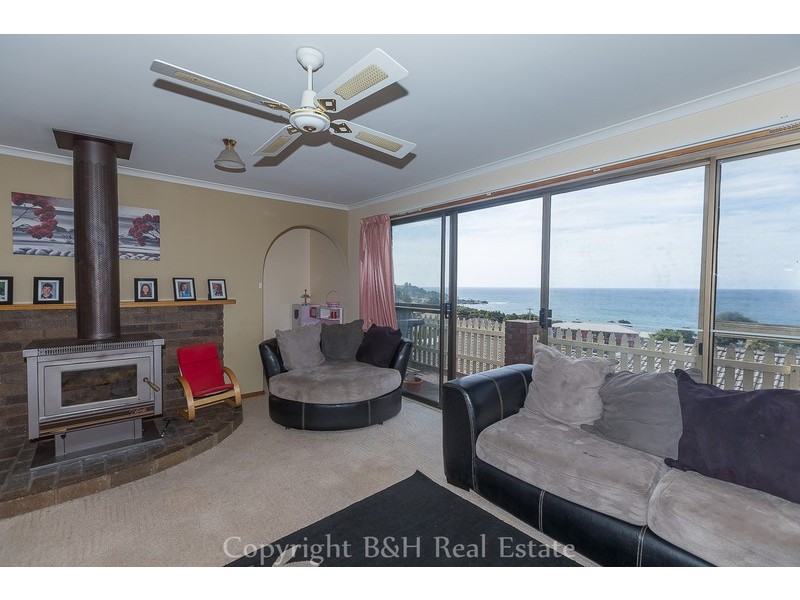 5 Hales Street, Penguin TAS 7316