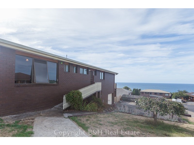 5 Hales Street, Penguin TAS 7316