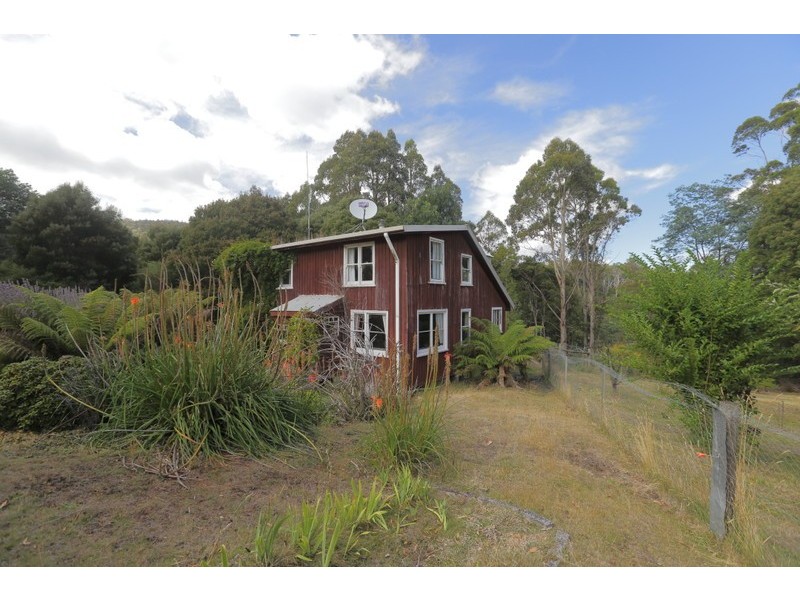 196 Wilks Road, Lorinna TAS 7306