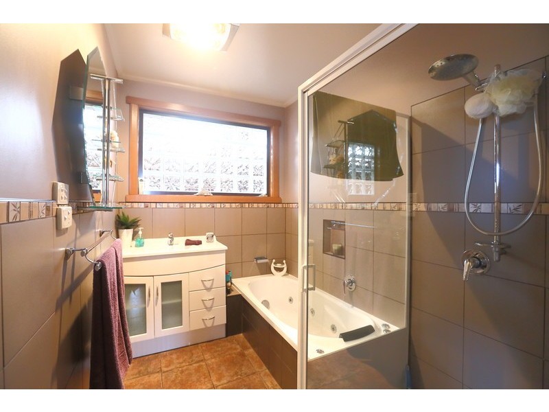 16 McGrath Street, Upper Burnie TAS 7320