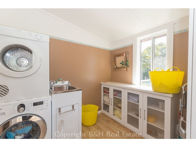 1484 Gunns Plains Road, Gunns Plains TAS 7315