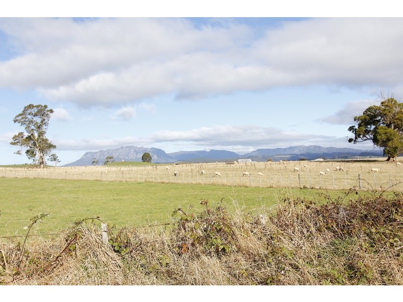 369 Back Road, Wilmot TAS 7310
