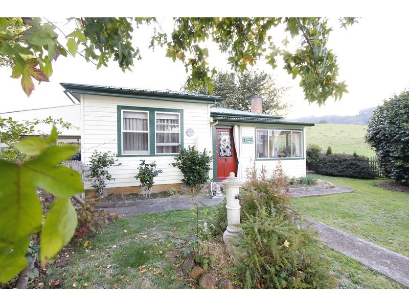 230 Lowana Road, Gunns Plains TAS 7315