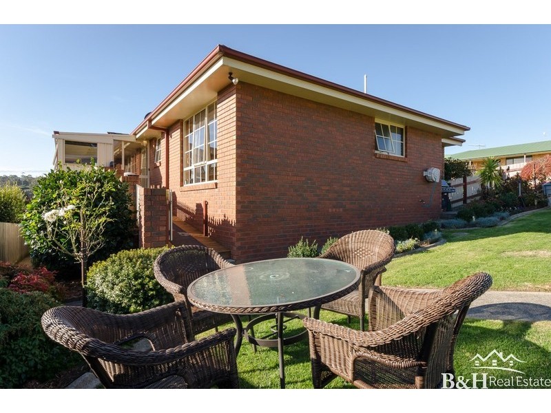 9 West Mooreville, Park Grove TAS 7320